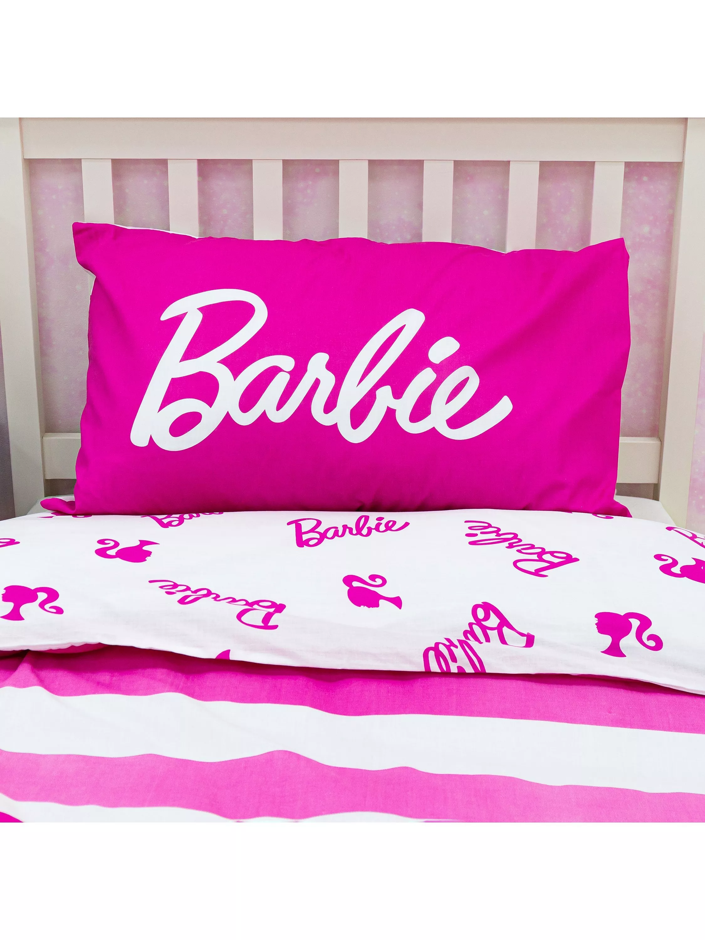 Barbie Easy Care Reversible Duvet Cover and Pillowcase Set Single Set