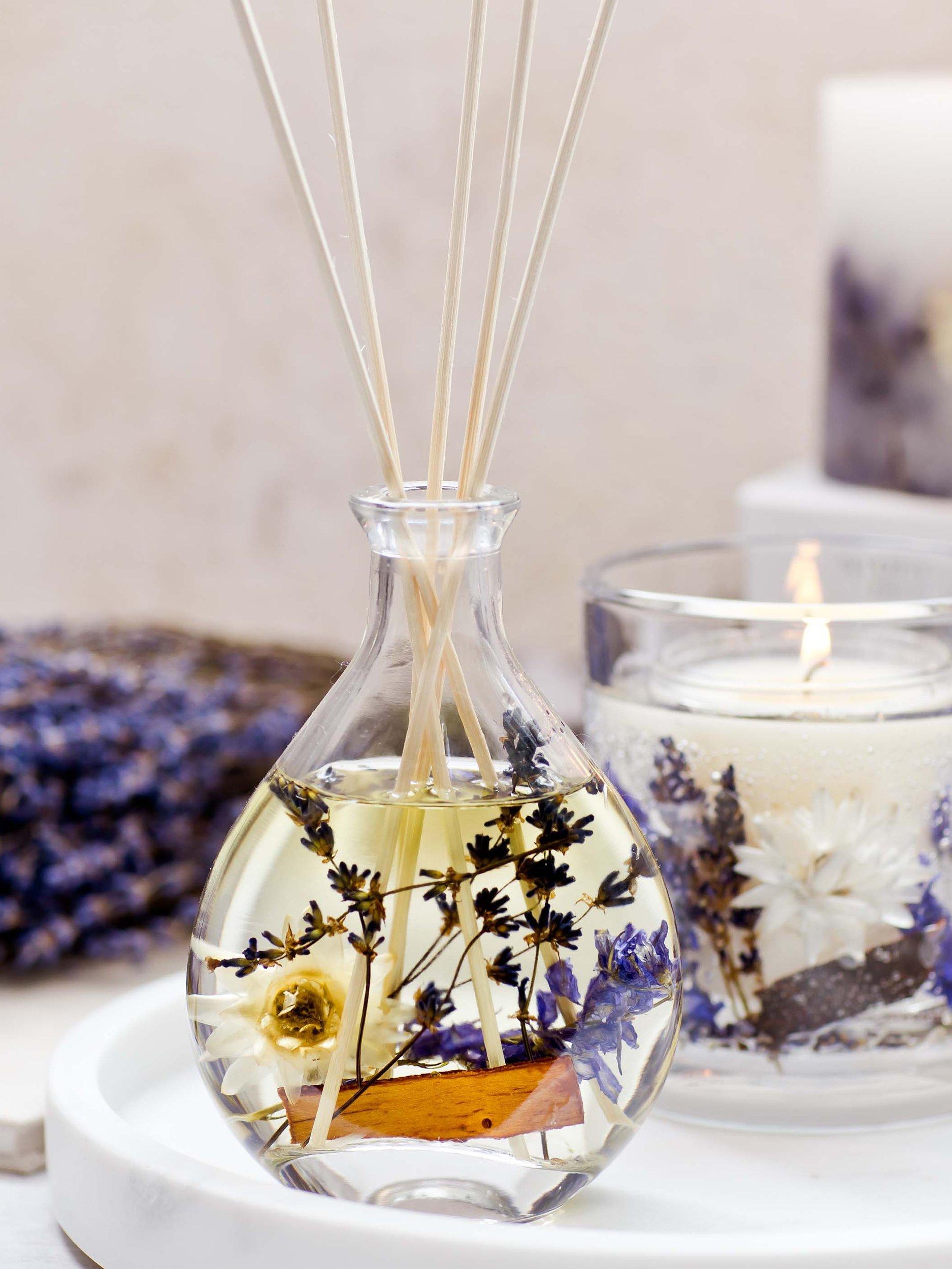 Stoneglow Natures Gift Lilac Lavender Scented Candle 180g