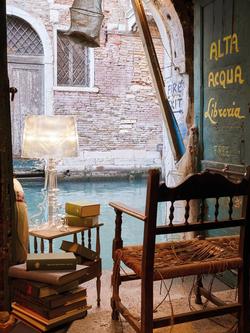 Kartell Bourgie Table Lamp - view 2, Crystal