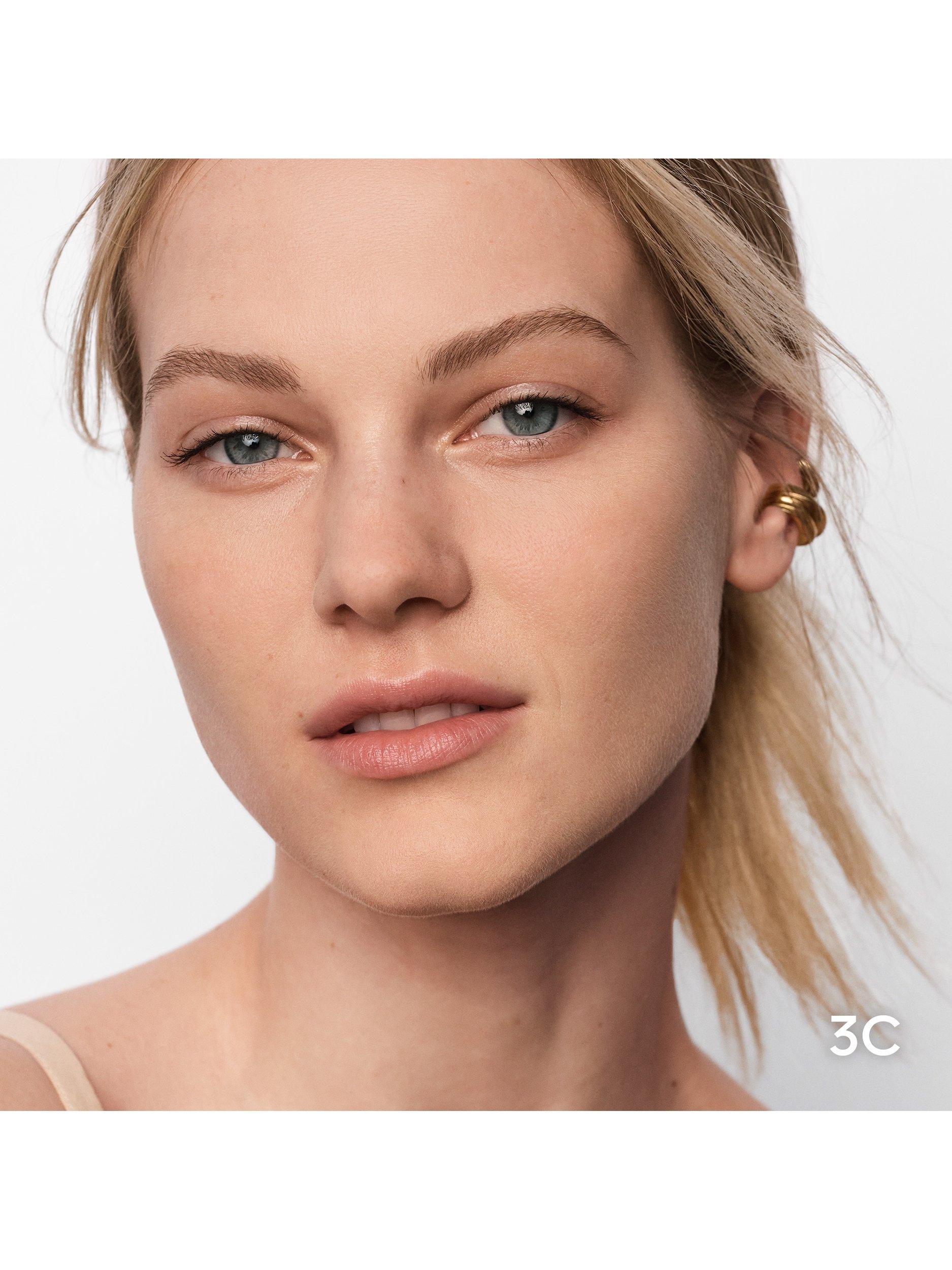 Product image 4 of 10, which shows Guerlain Terracotta Le Teint Perfecting Foundation Luminous Matte Finish, 3C