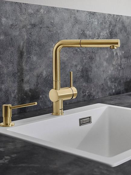 BLANCO Linus-S Swivel Spout Pull-Out Spray Single Lever Kitchen Mixer Tap - view 2, Satin Gold