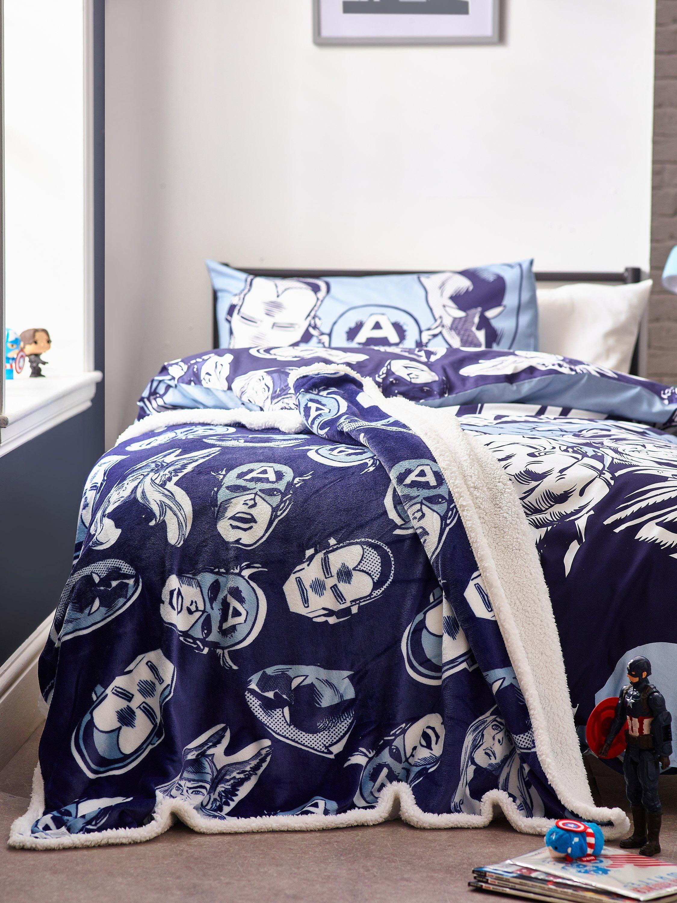 Disney Marvel Avengers Comic Sherpa Fleece Throw