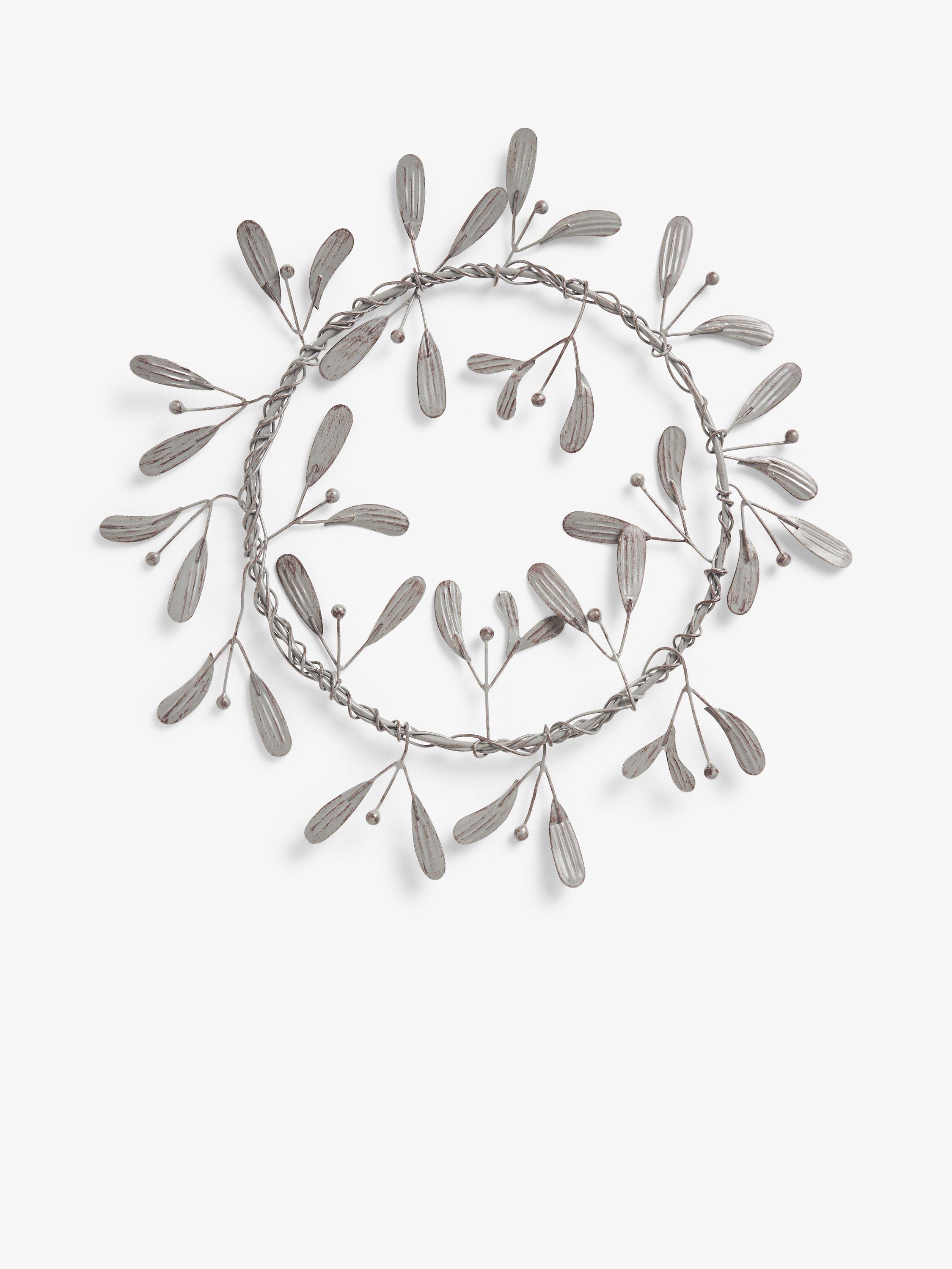 Nkuku Jivana Mistletoe Wreath, Silver
