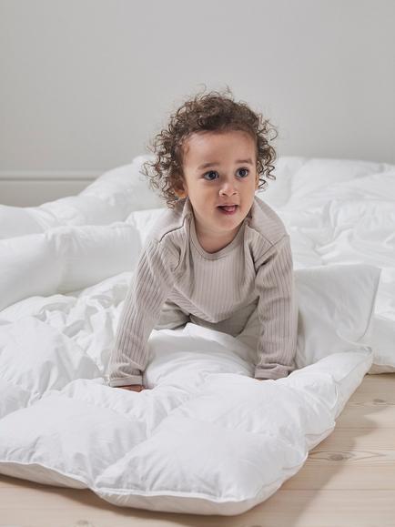 Bedfolk Down Alternative Toddler Duvet, 4 Tog, White