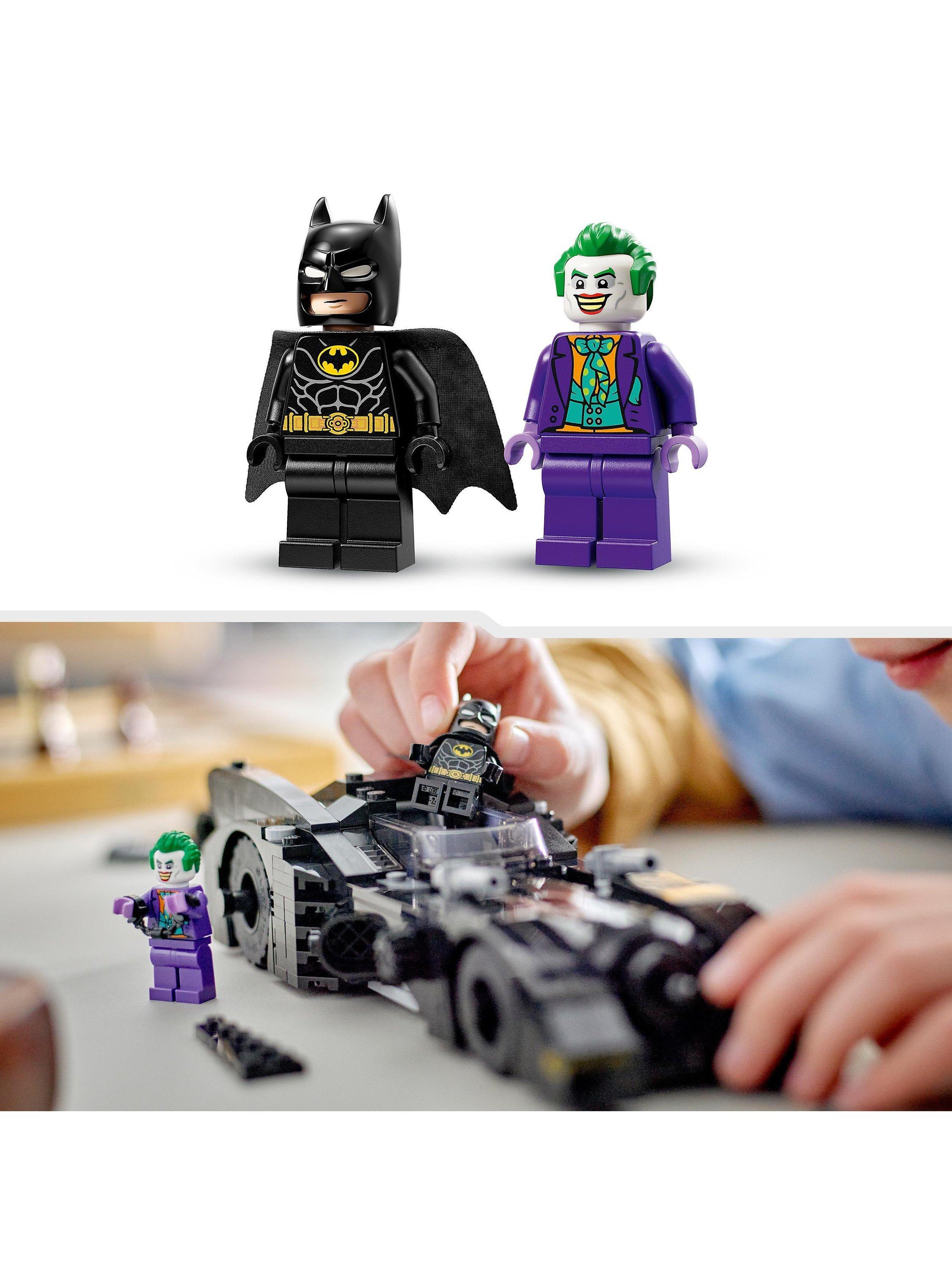 LEGO Batman 76224 Batmobile Batman vs. The Joker Chase