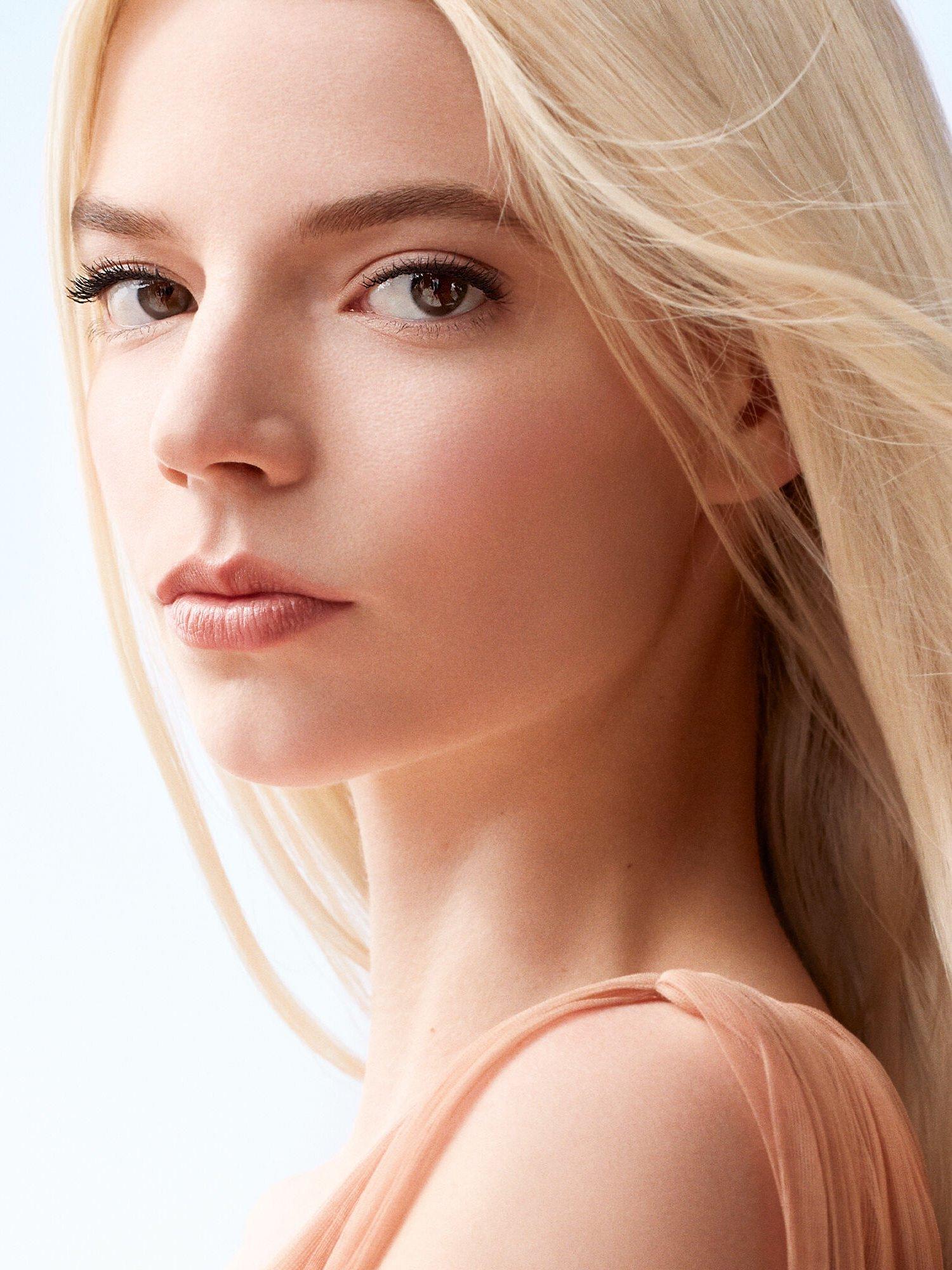 Product image 7 of 7, which shows DIOR Rouge Blush, 449 Dansante Satin