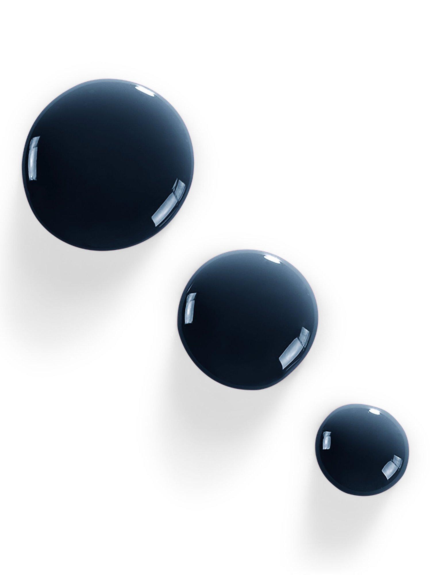 Product image 2 of 4, which shows DIOR Vernis Nail Polish, 902 Pied-de Poule