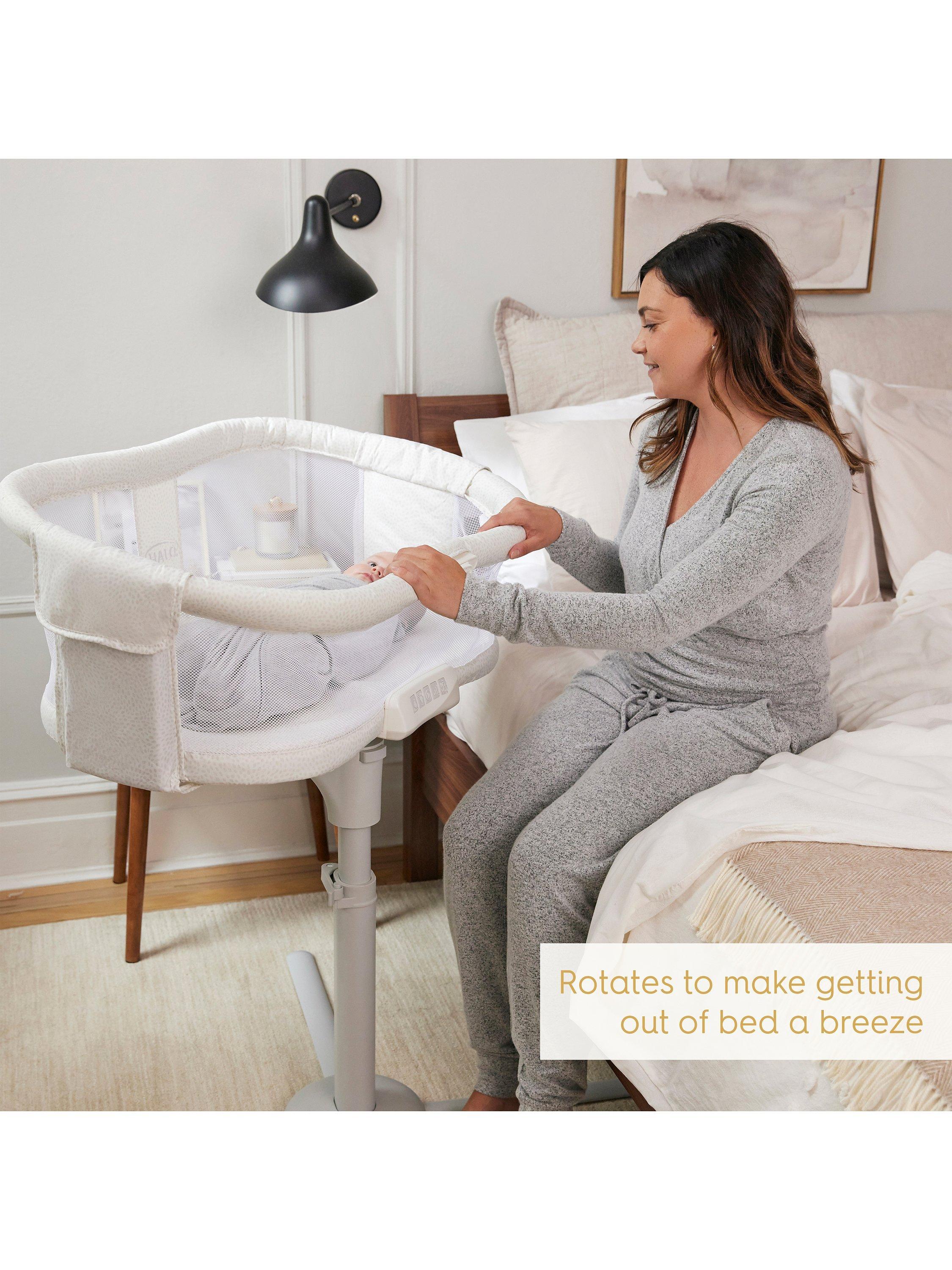 HALO BassiNest Premiere 360 Swivel Sleeper Bedside Crib