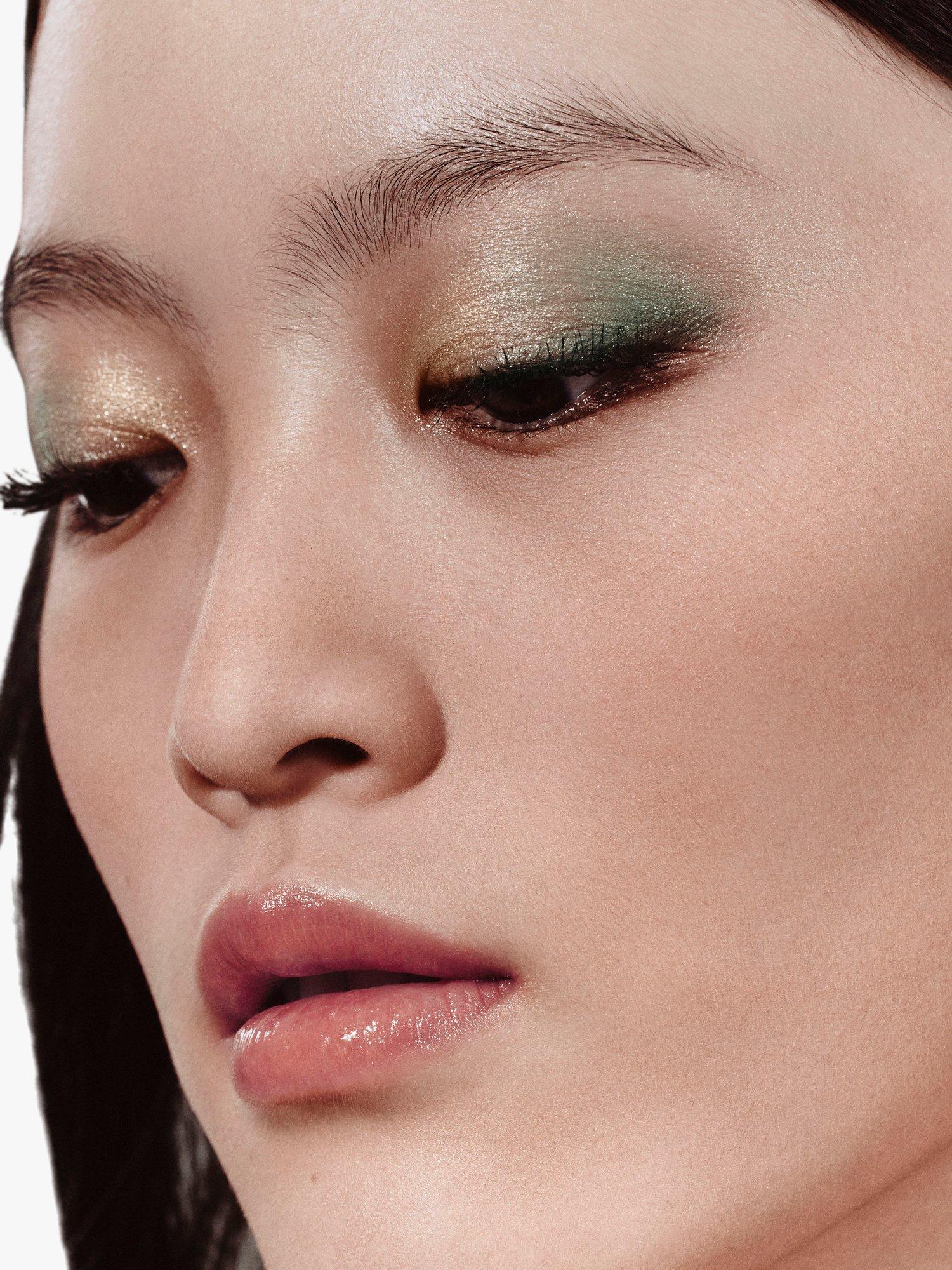 Product image 6 of 9, which shows Hermès Ombres d'Hermès, Eyeshadow Quartet Refill, 02 Ombres Végétales
