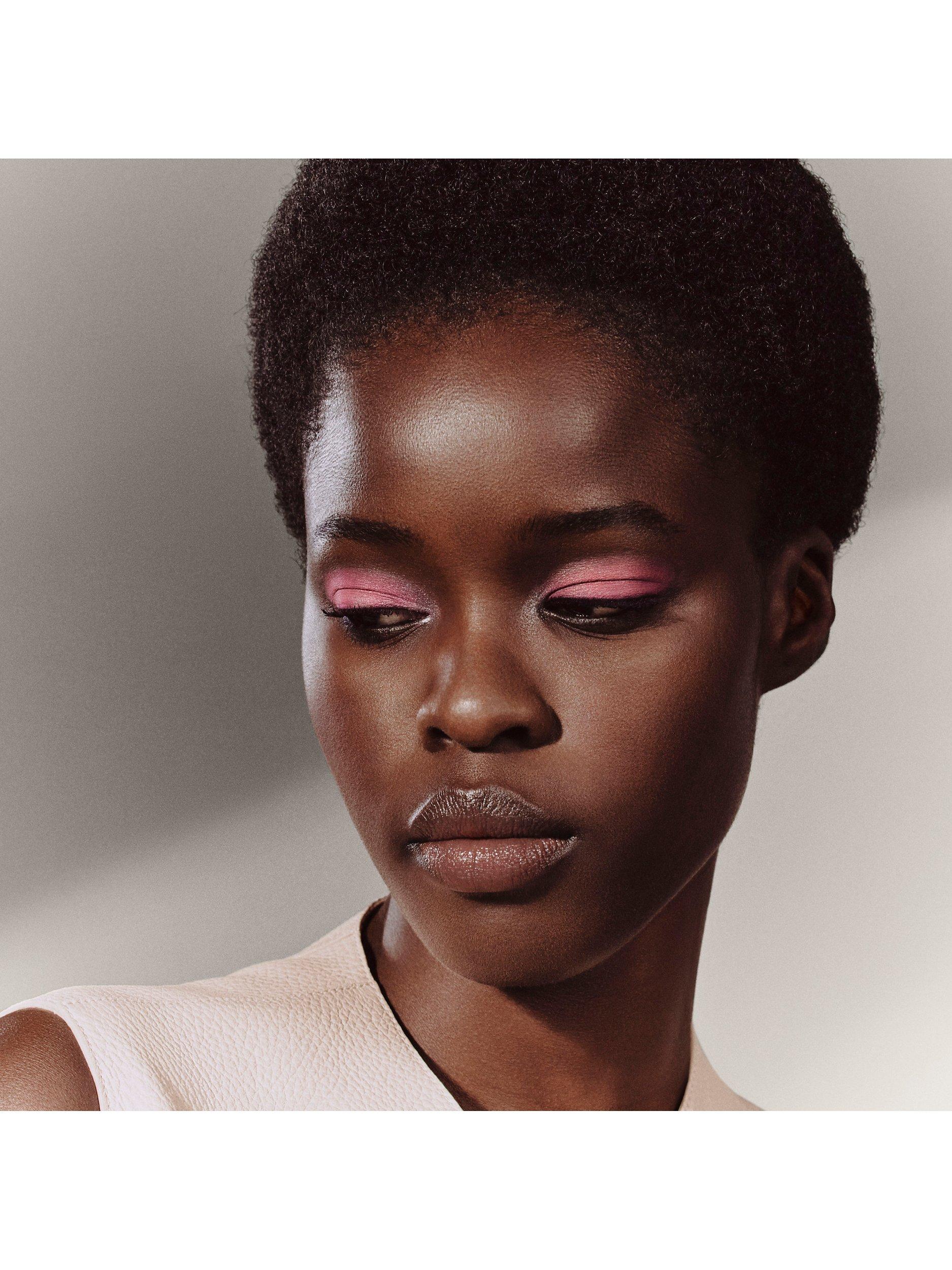 Product image 8 of 11, which shows Hermès Ombres d'Hermès, Eyeshadow Quartet, 01 Ombres Pétales