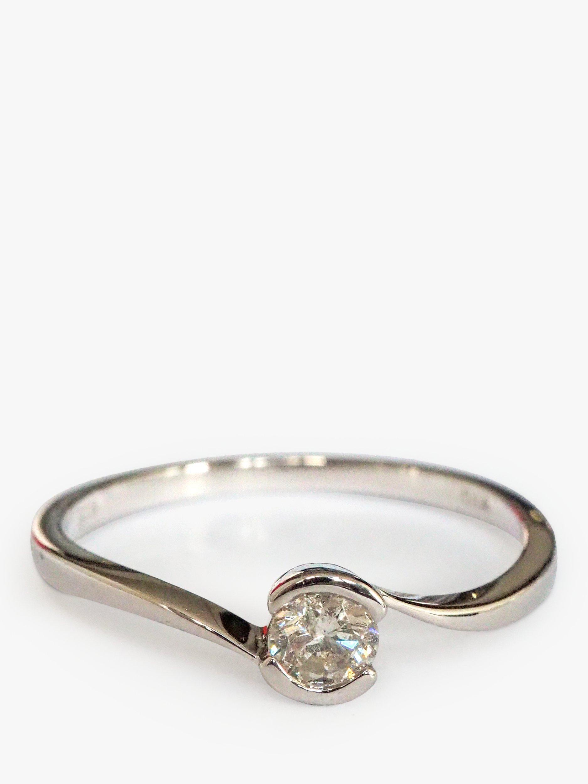 L & T Heirlooms Pre-Loved 9ct White Gold Solitaire Diamond Ring