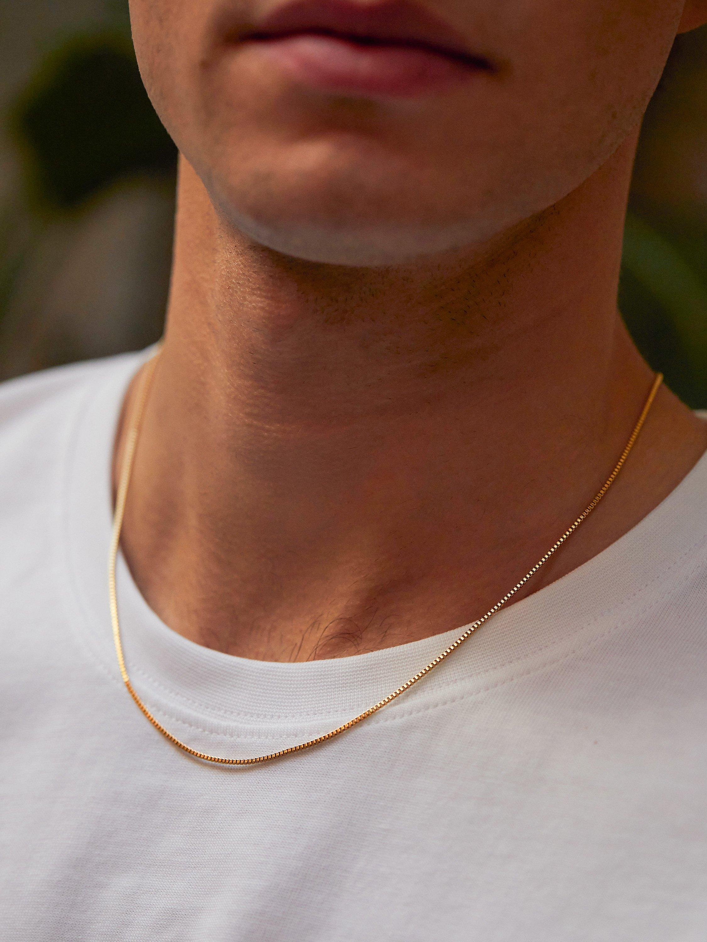 Product image 3 of 4, which shows BARTLETT LONDON Men's Thin Box Chain Bracelet, Gold