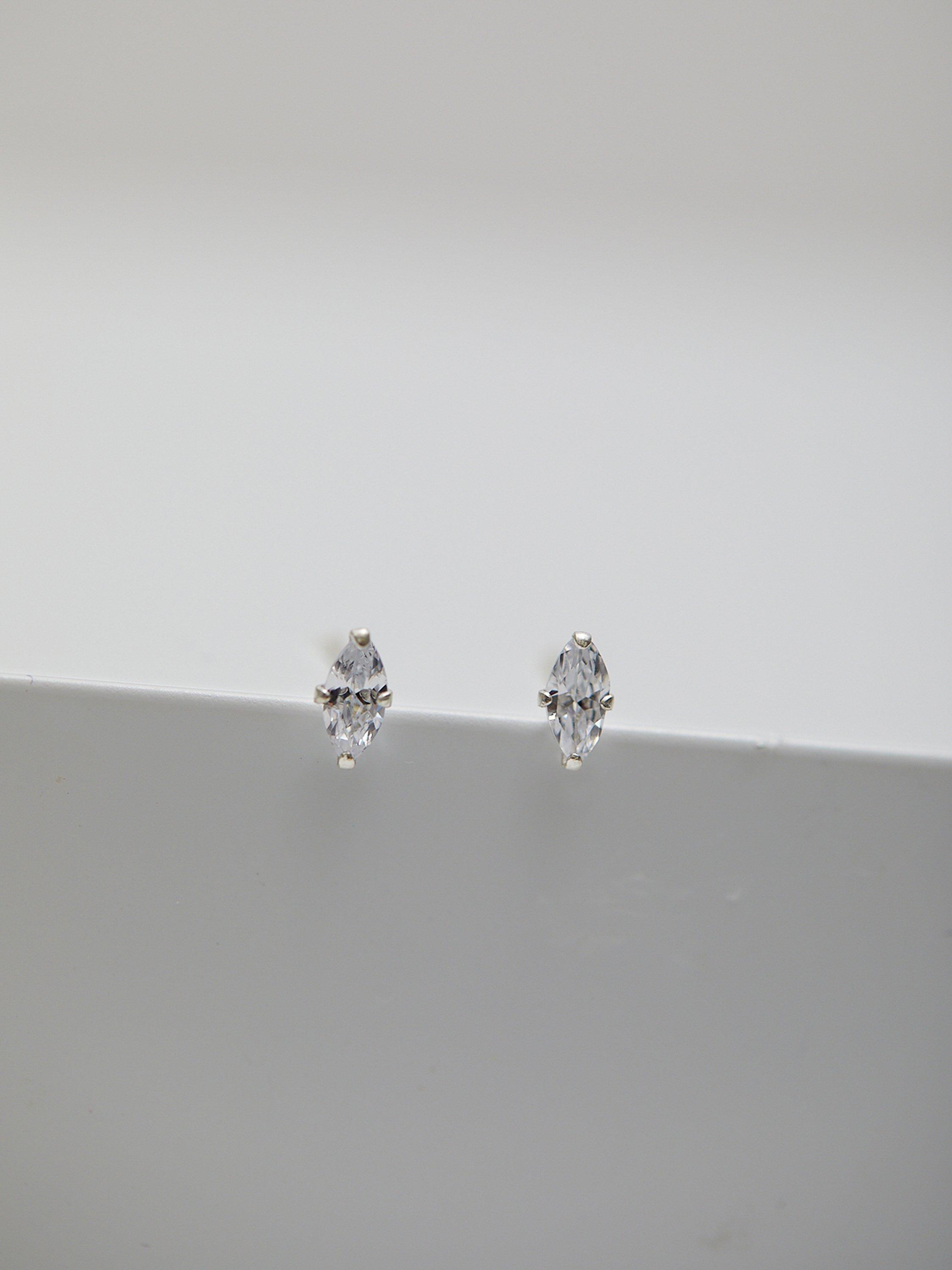 Product image 4 of 4, which shows Simply Silver Cubic Zirconia Marquisse Navette Pendant Necklace & Stud Earrings Jewellery Set, Silver