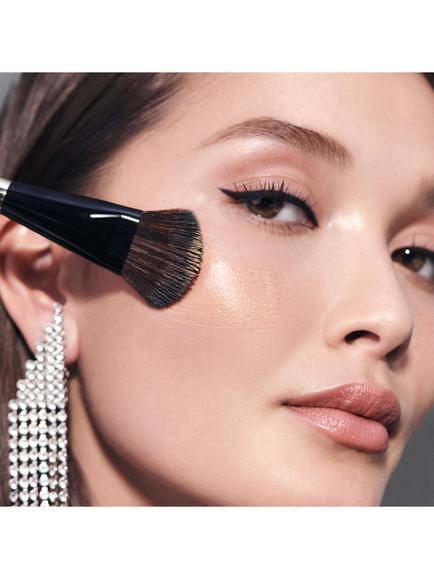 Bobbi Brown Soft Focus Foundation Brush - view 2, 