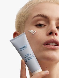 Lumene Nordic Sensitive Herkka Weightless Moisturiser, 50ml - view 2, 