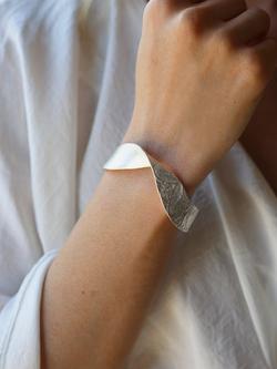 Tutti Praise Open Textured Twist Bangle - view 2, Silver