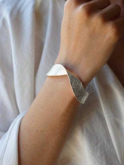 Tutti Praise Open Textured Twist Bangle - view 2, Silver