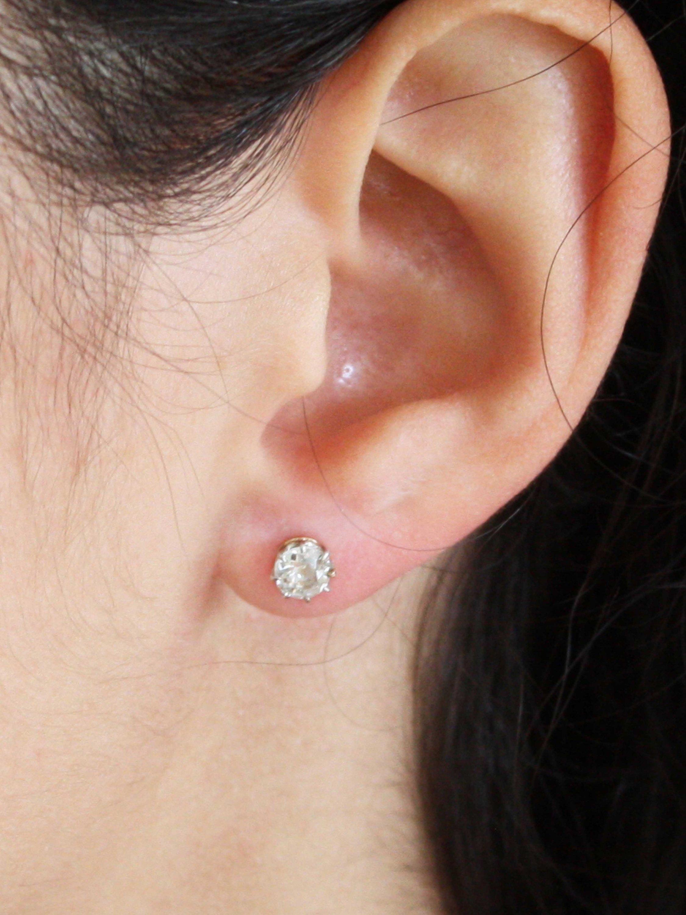 Product image 5 of 6, which shows Vintage Fine Jewellery Pre-Loved 18ct White & Yellow Gold Diamond Stud Earrings