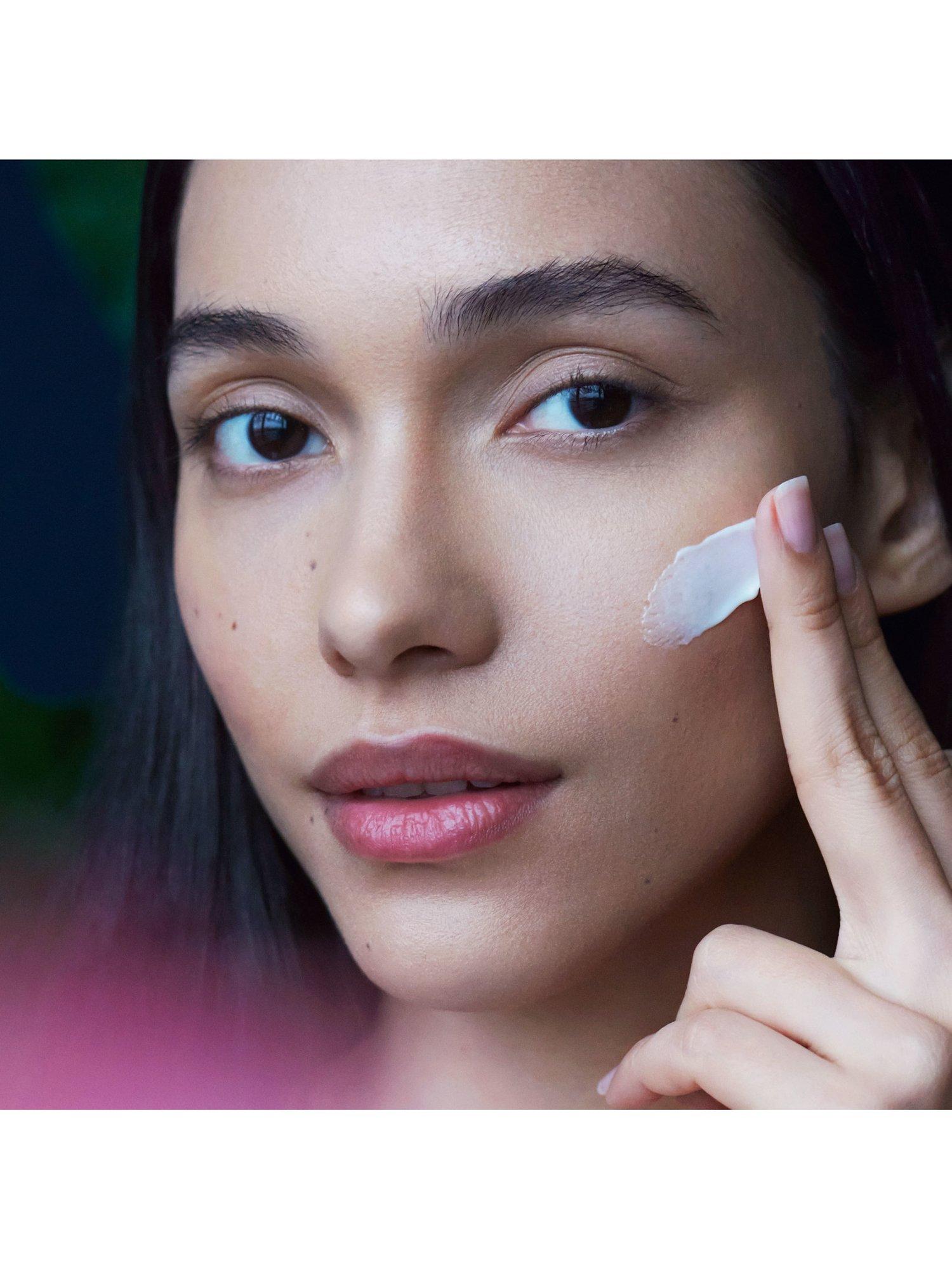 Product image 6 of 8, which shows Fresh Lotus Youth Preserve Dream Face Cream, 50ml