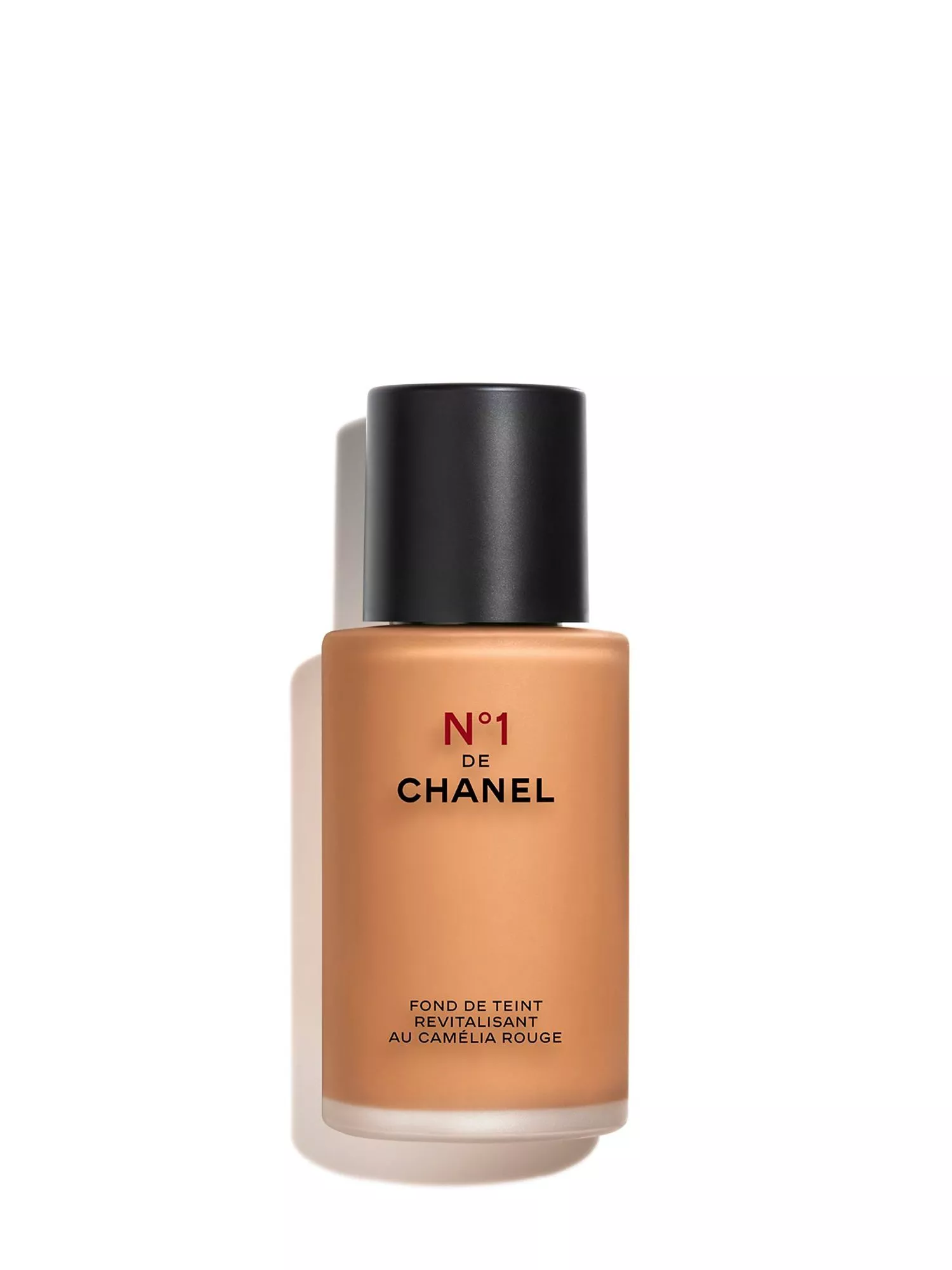 CHANEL N°1 De CHANEL Revitalising Foundation Illuminates - Hydrates - Protects