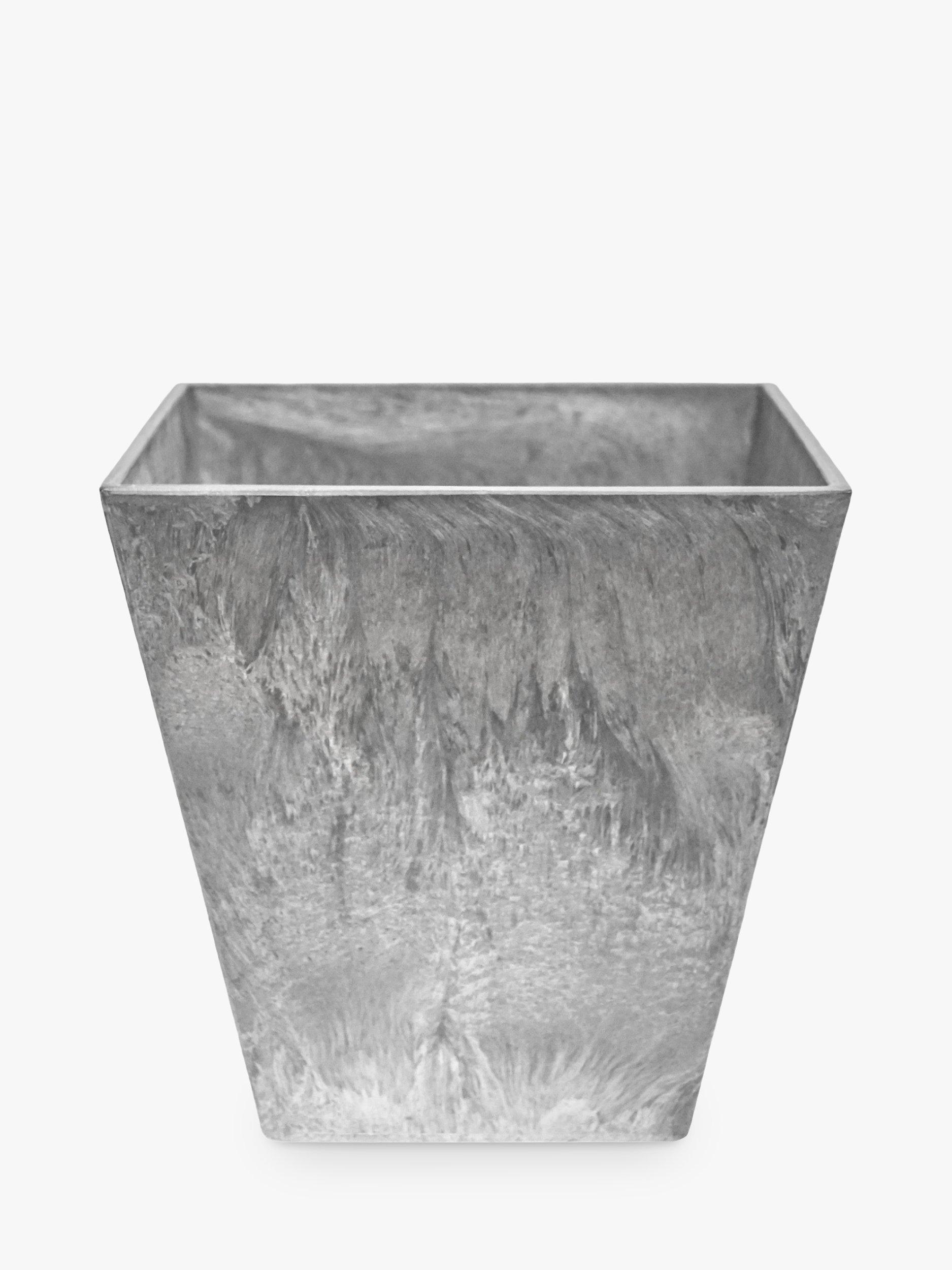 Ivyline Ella Outdoor Planter, Grey