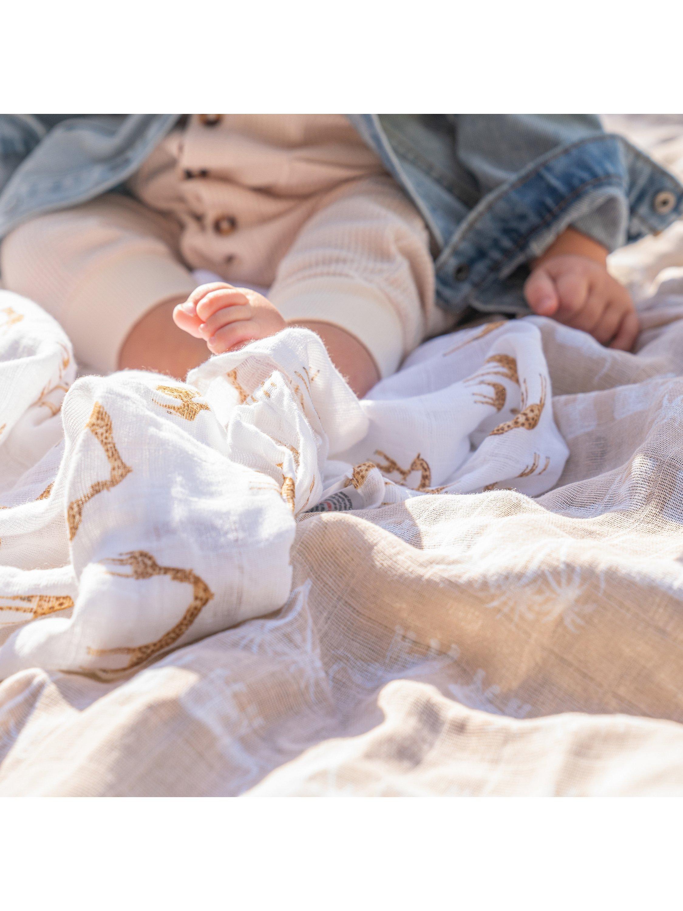 Aden Anais Safari Print GOTS Organic Cotton Muslin Swaddle Blankets Pack of 4 Multi