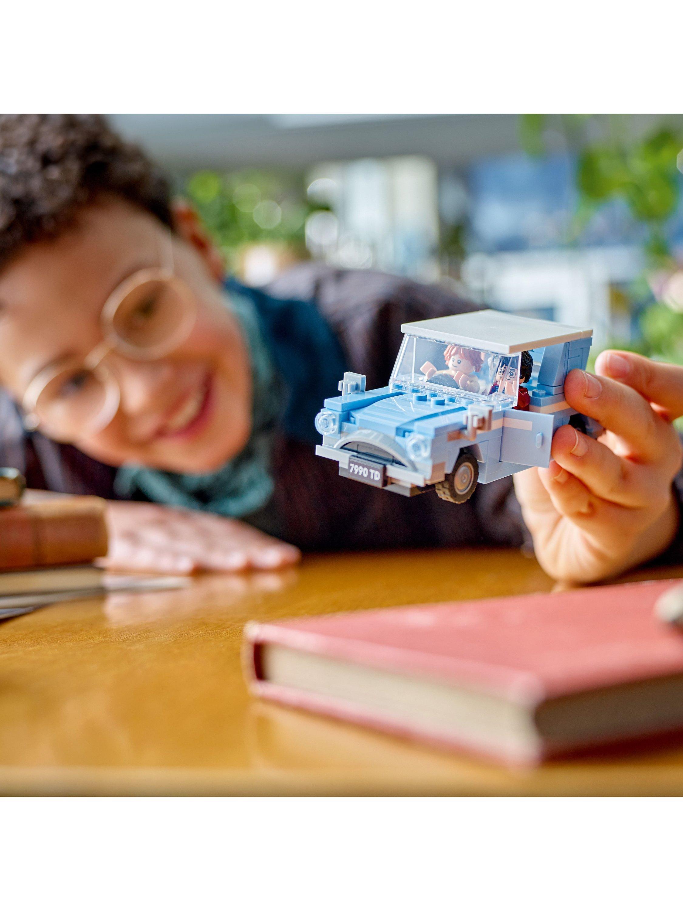 Lego weasley car hotsell