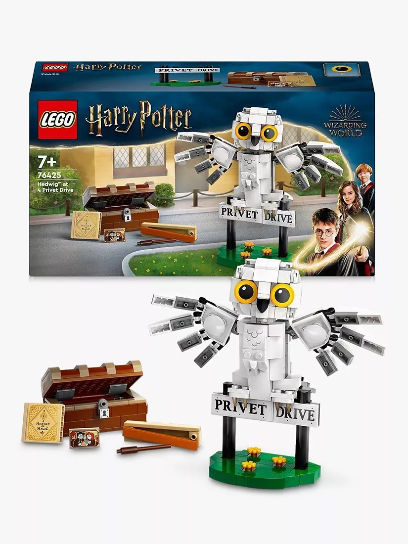 LEGO Harry Potter 76425 Hedwig at 4 Privet Drive