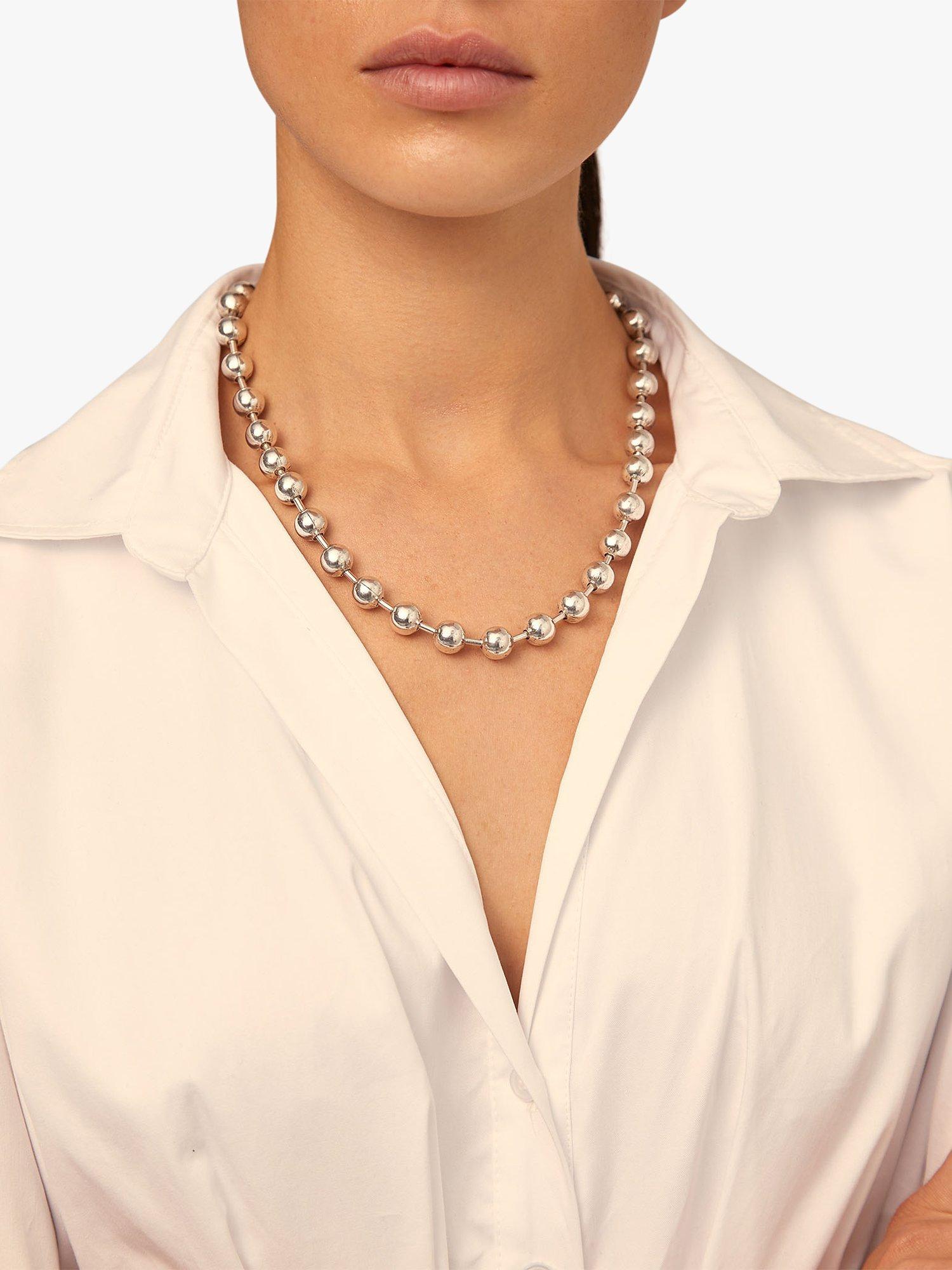 Product image 4 of 4, which shows UNOde50 Copito De Nieve Large Bead Chain Necklace, Silver
