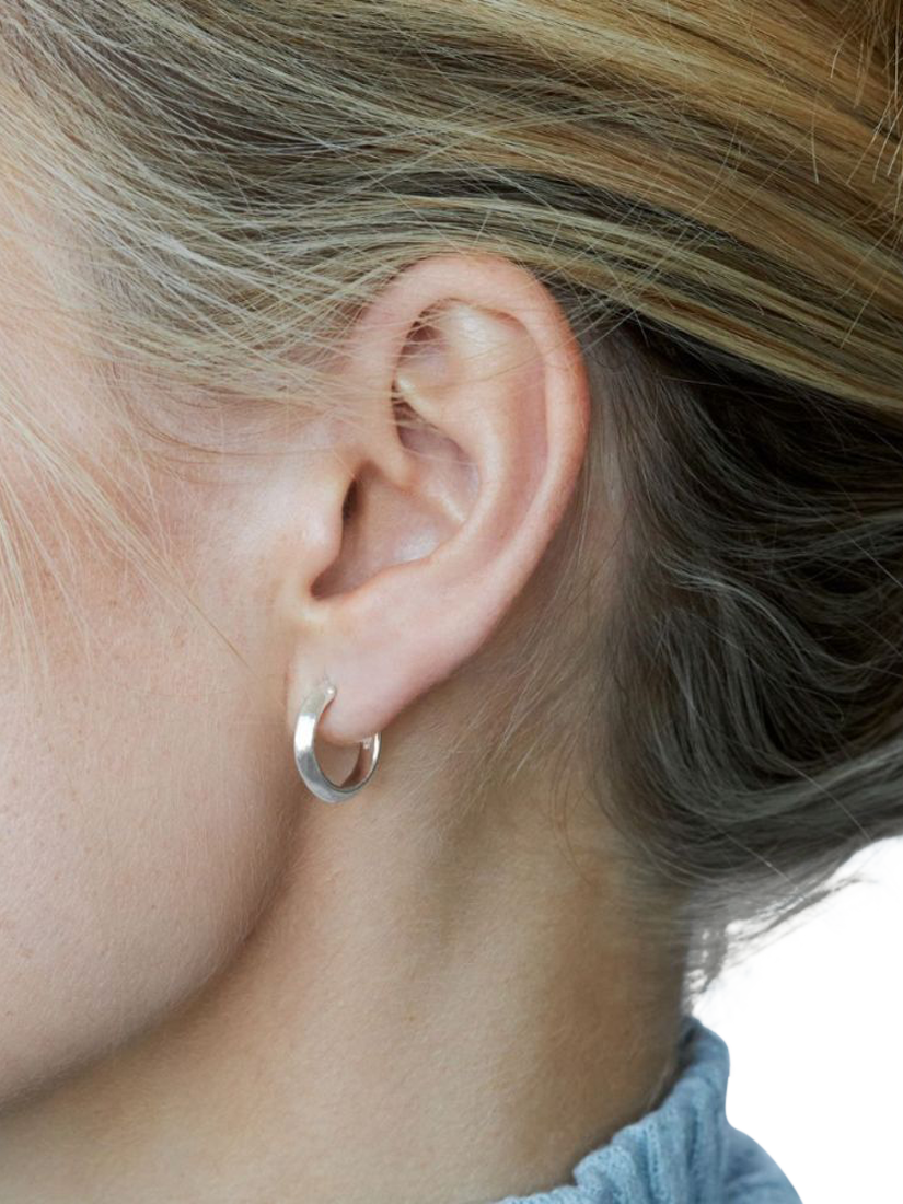 Product image 4 of 5, which shows Dinny Hall Signature Chunky Hoop Earrings, Silver