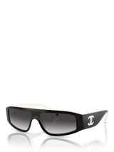 CHANEL Cat Eye Sunglasses CH5517 Black/Grey Gradient