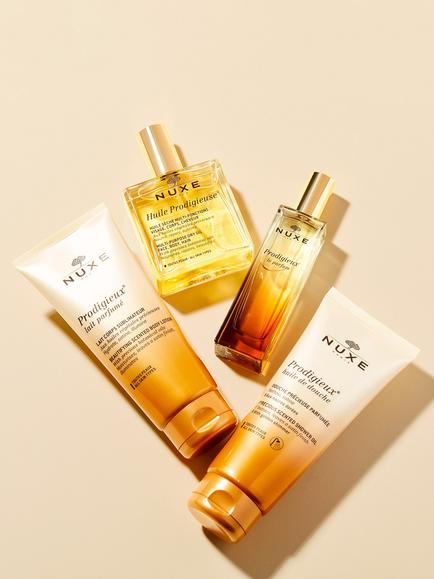 NUXE Prodigieuse® Beautifying Scented Body Lotion 200ml - view 2, 