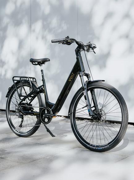 Volt Burlington Step Through Classic e-Bike, Black - view 2, Black