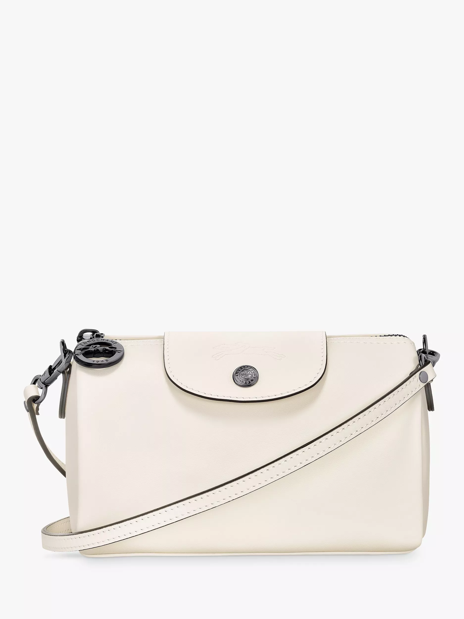 Cheap handbags near me hot sale