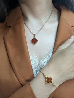 Be-Jewelled Baltic Cognac Amber Clover Friendship Bracelet, Gold - view 2, Gold