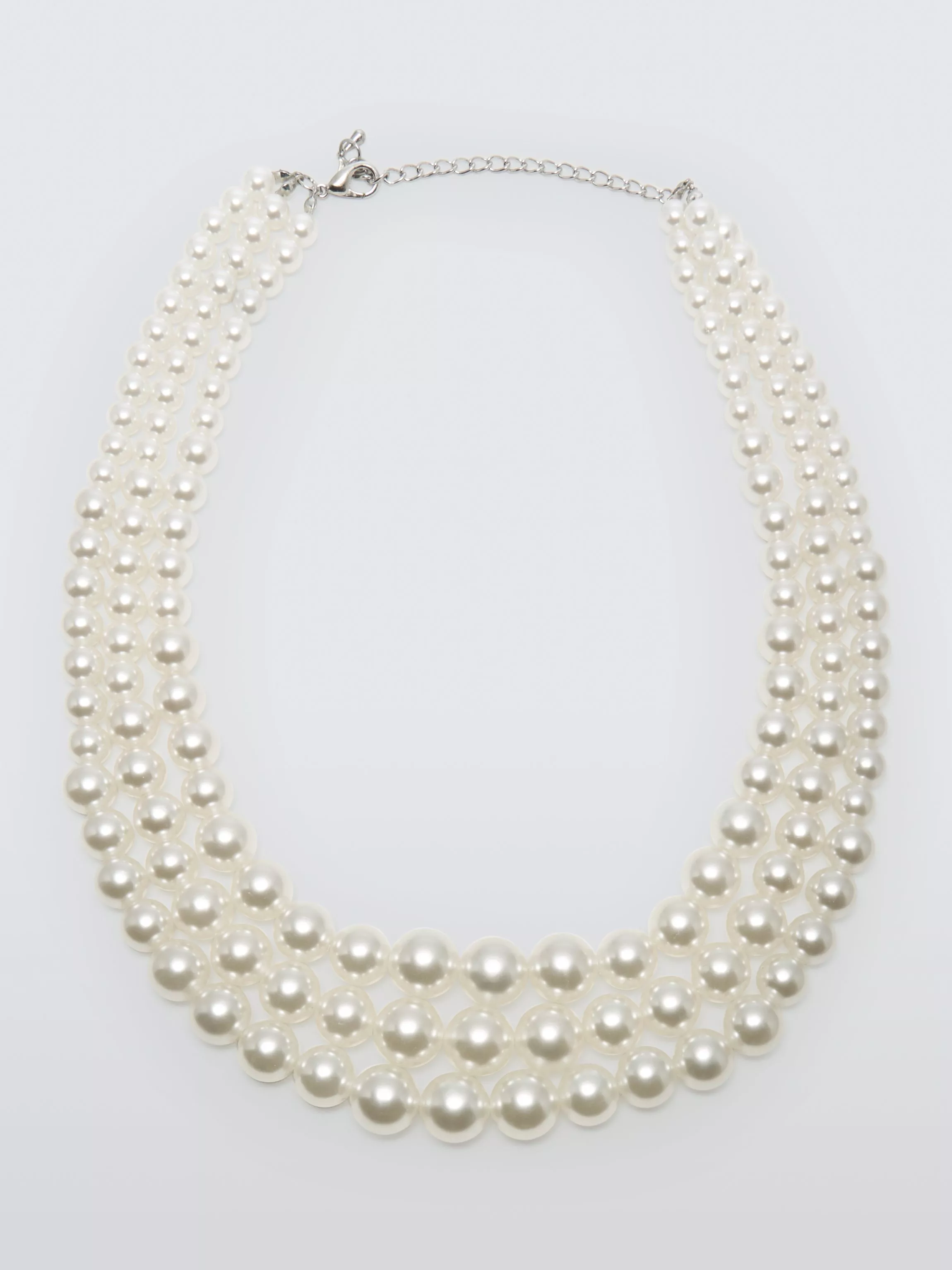 Iridescent freshwater pearls triole hotsell necklace