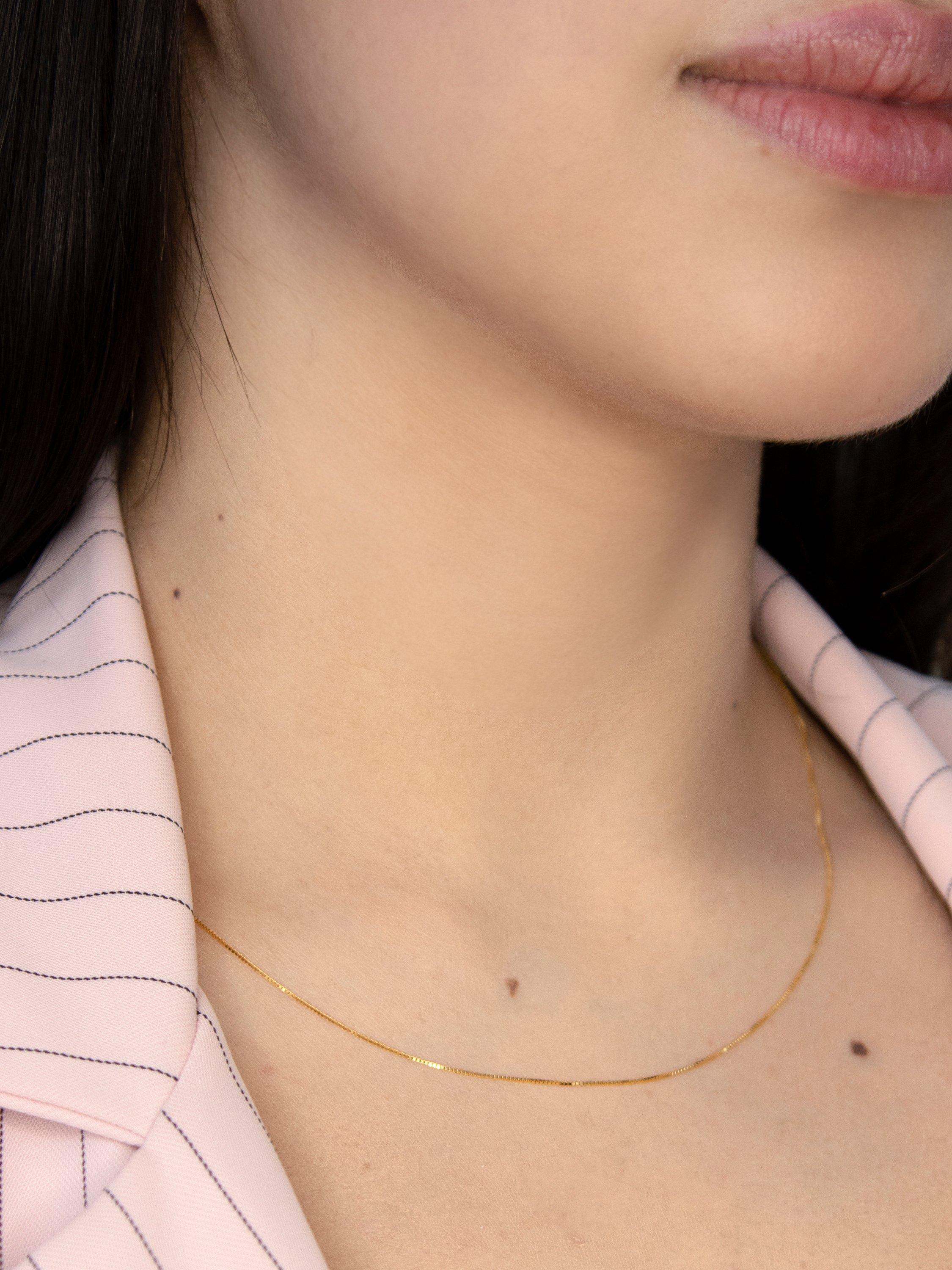Product image 2 of 5, which shows IBB 18ct Yellow Gold Venetian Box Chain Necklace, Gold