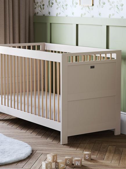 Silver Cross Seville Cotbed, Cashmere/Oak - view 2, Cashmere/Oak