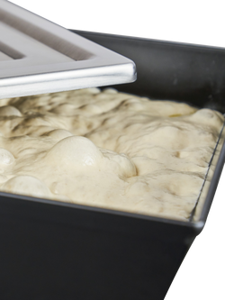 Ooni Detroit Non-Stick Pizza Pan, 33cm, Medium - view 2, Black Black