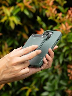 Native Union (Re)Classic Case for iPhone 16 - view 2, Slate Green