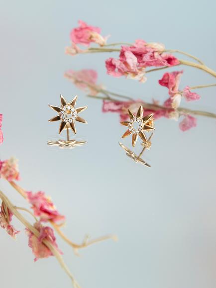 IBB 9ct Gold Cubic Zirconia Flower Stud Earrings, Gold - view 2, Gold