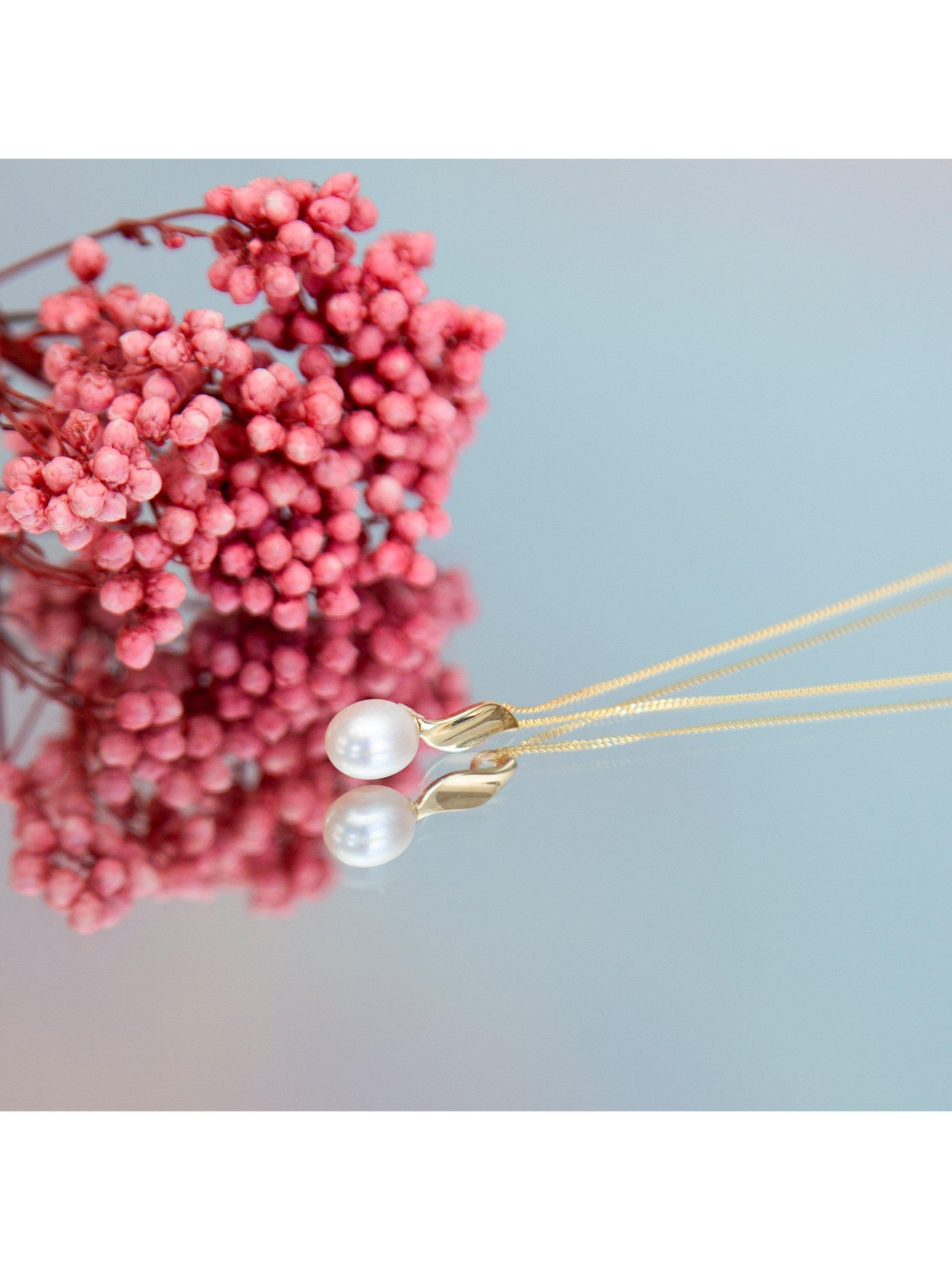 Product image 2 of 5, which shows IBB 9ct Gold Freshwater Pearl Pendant Necklace, Gold