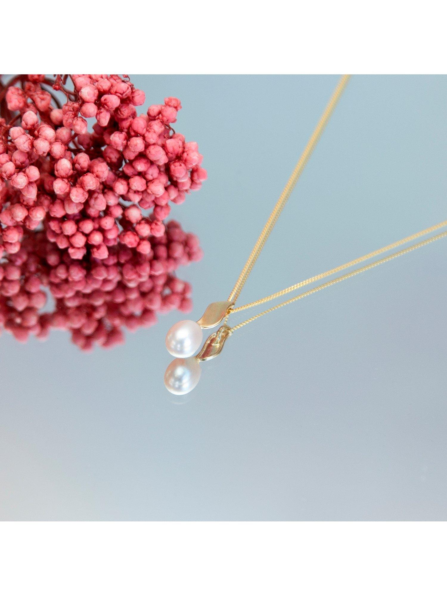 Product image 3 of 5, which shows IBB 9ct Gold Freshwater Pearl Pendant Necklace, Gold