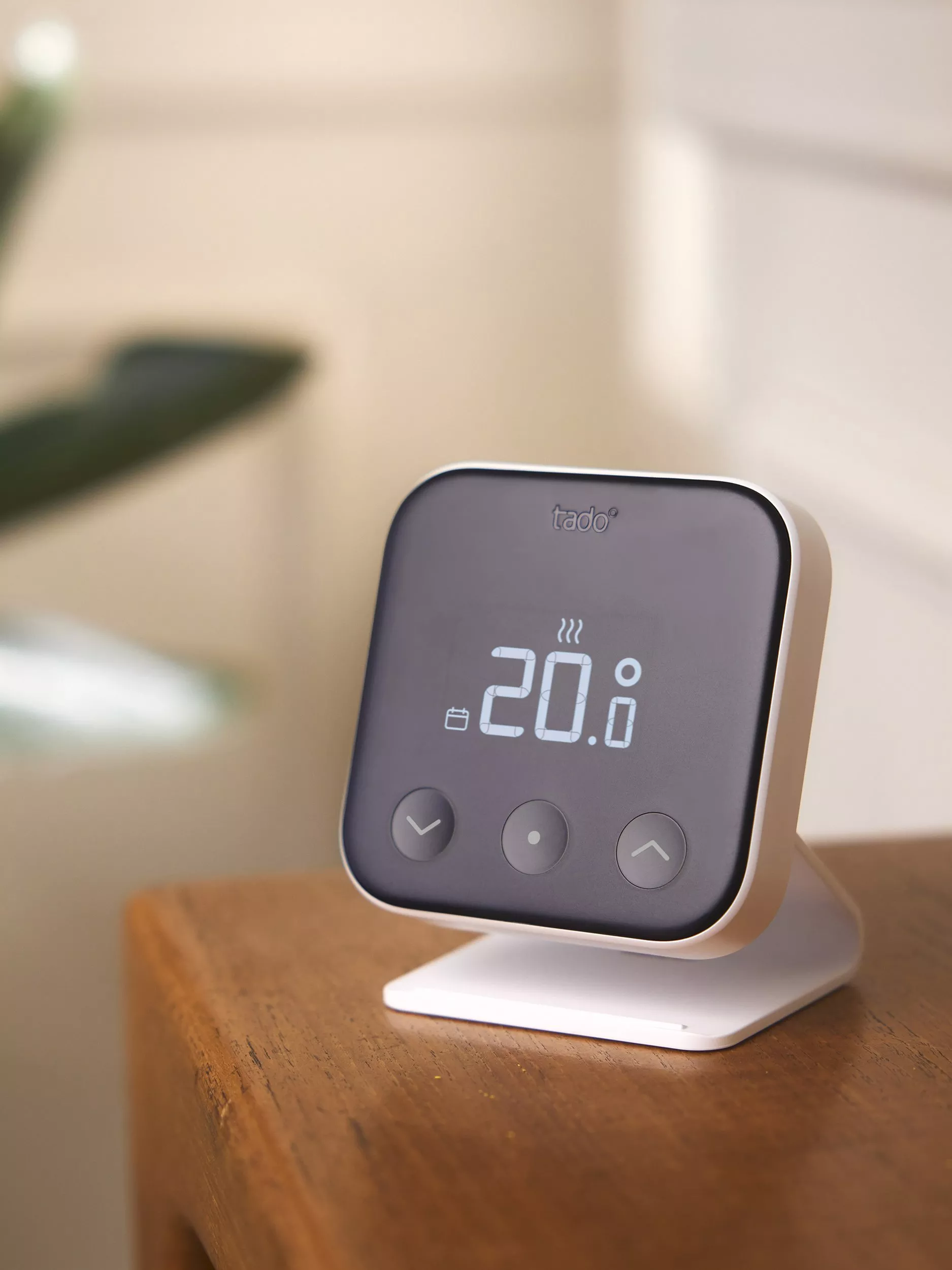 Smart thermostat with digital screen
