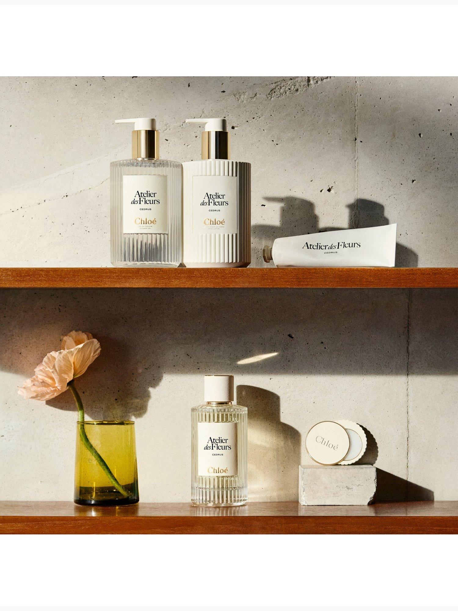 Product image 7 of 8, which shows Chloé Atelier des Fleurs Santalum Hand Cream, 50ml