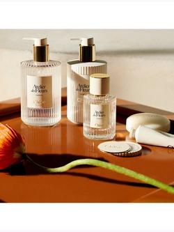 Chloé Atelier des Fleurs Santalum Perfumed Soap, 100g - view 2, 