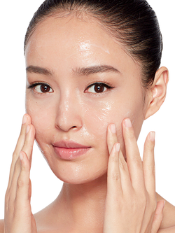 Charlotte Tilbury Multi-Miracle Glow Cleanser, Mask & Balm, 100ml - view 2, 