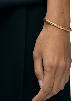 Monica Vinader Heirloom Bangle - view 2, Gold