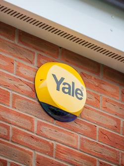 Yale HSA App Enabled Home Alarm Kit - view 2, White / Yellow Siren