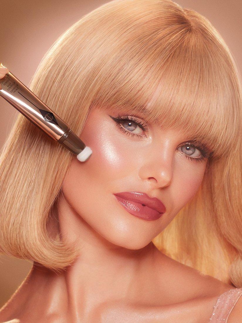 Product image 2 of 9, which shows Charlotte Tilbury Hollywood Contour Wand, Medium